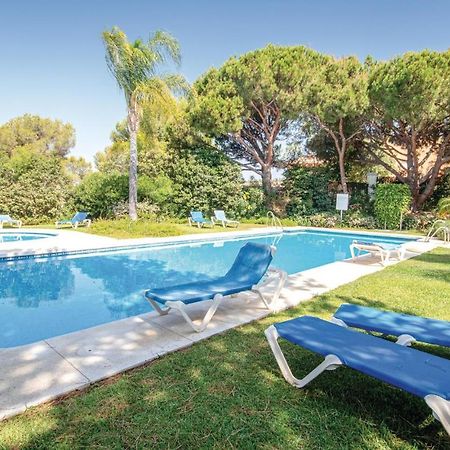 Beautiful Apartment In Marbella-Cabopino With 2 Bedrooms, Wifi And Outdoor Swimming Pool Eksteriør billede