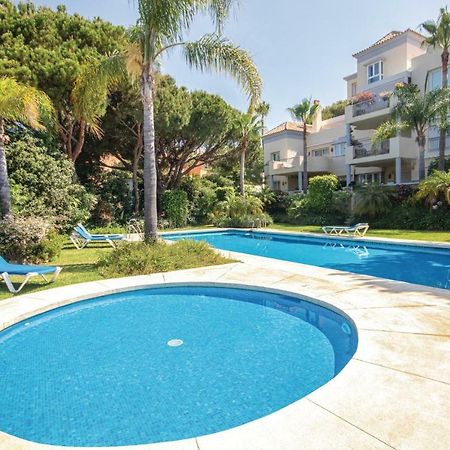 Beautiful Apartment In Marbella-Cabopino With 2 Bedrooms, Wifi And Outdoor Swimming Pool Eksteriør billede